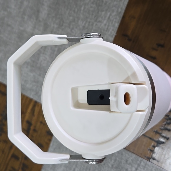 Stanley Travel Tumbler - Picture 6 of 9